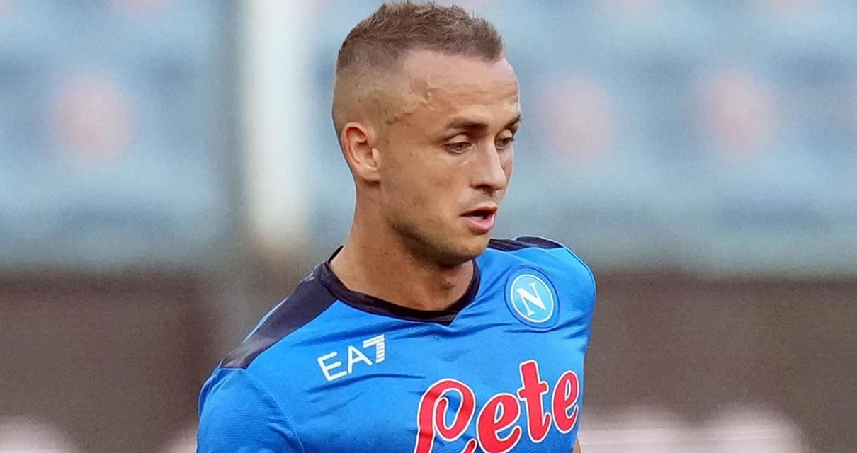 Napoli: stop muscolare per un centrocampista