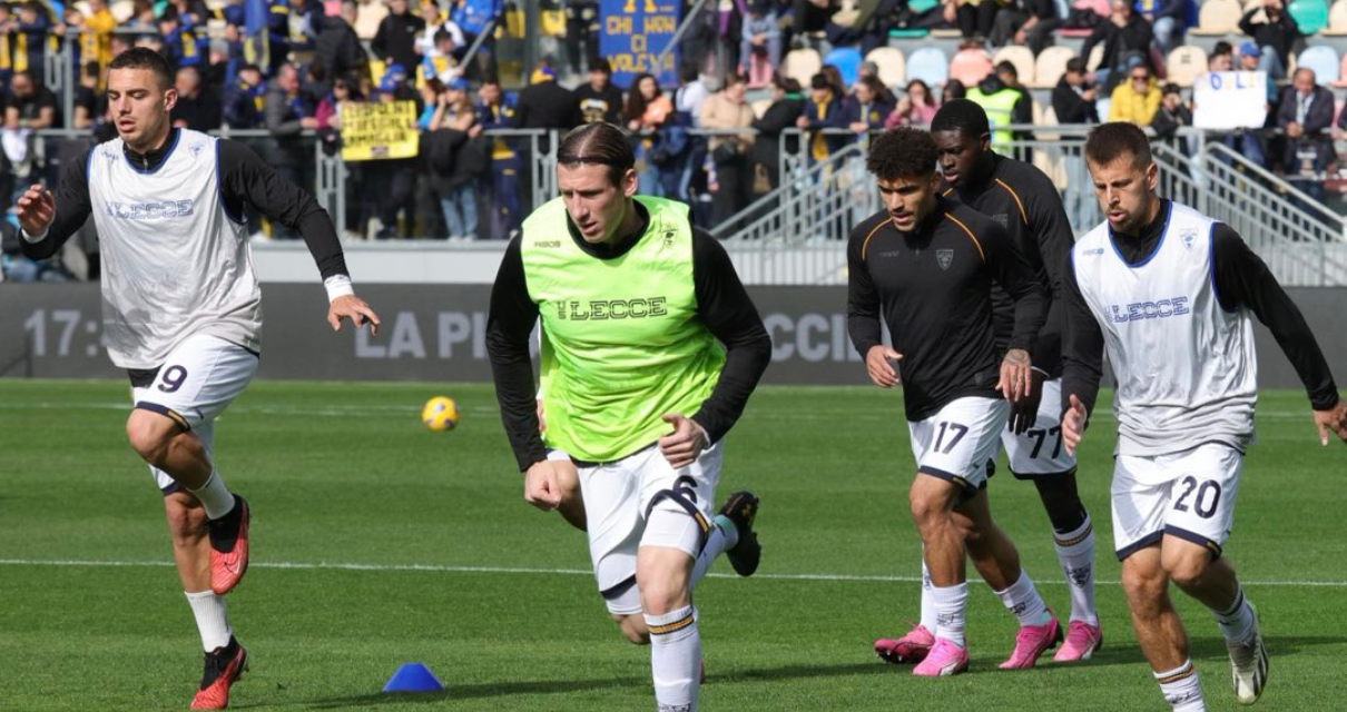 Lecce Como: le formazioni ufficiali