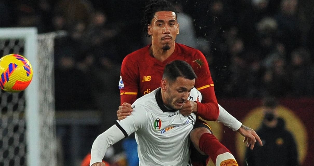Roma-Spezia, le pagelle: vittoria 2-0 per la Roma, gol di Smalling e Ibanez